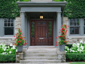 Discover the Four Signs That Point to the Need for a New Front Door